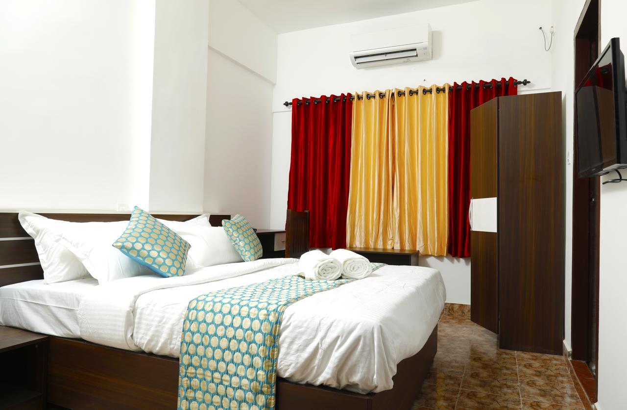 Puthens Clifton Inn Kottayam Exteriér fotografie